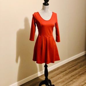 Holiday Dress with POCKETS!
